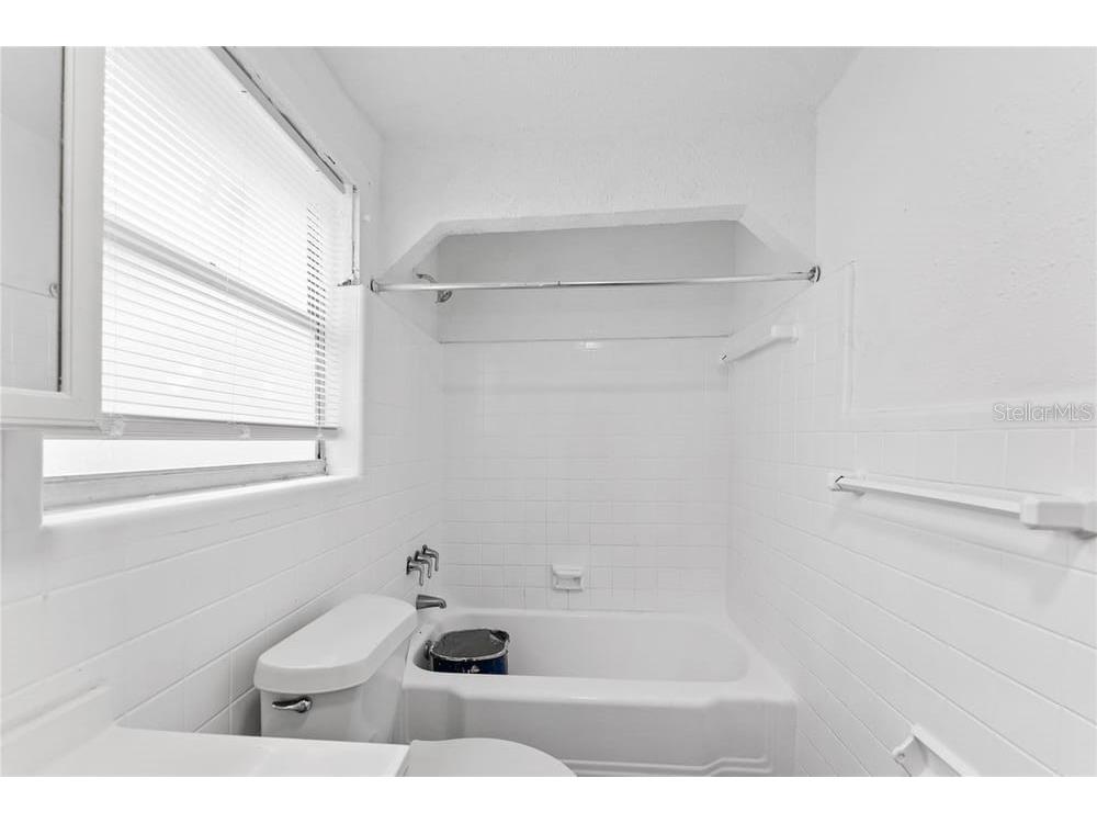 2320 W Walnut Street Tampa FL 33607 TB8393001 image18