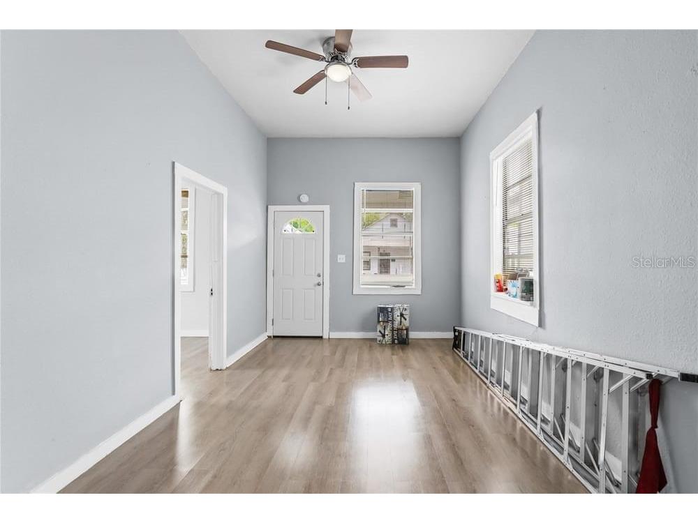 2320 W Walnut Street Tampa FL 33607 TB8393001 image4