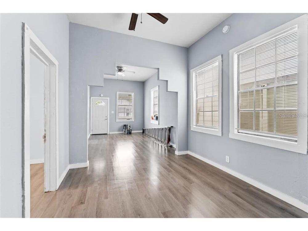 2320 W Walnut Street Tampa FL 33607 TB8393001 image6