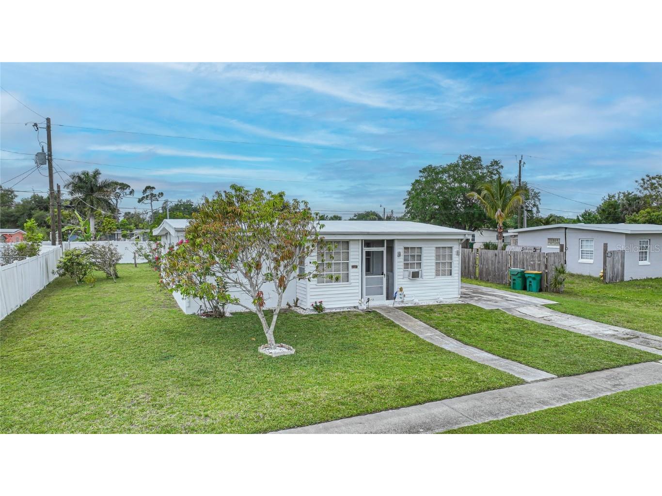 2321 Dallas Street Port Charlotte FL 33952 C7509357 image3