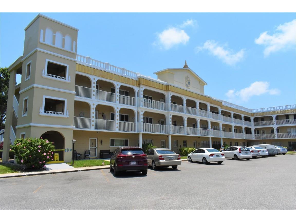 2321 Ecuadorian Way #11 Clearwater FL 33763 U8210395 image1