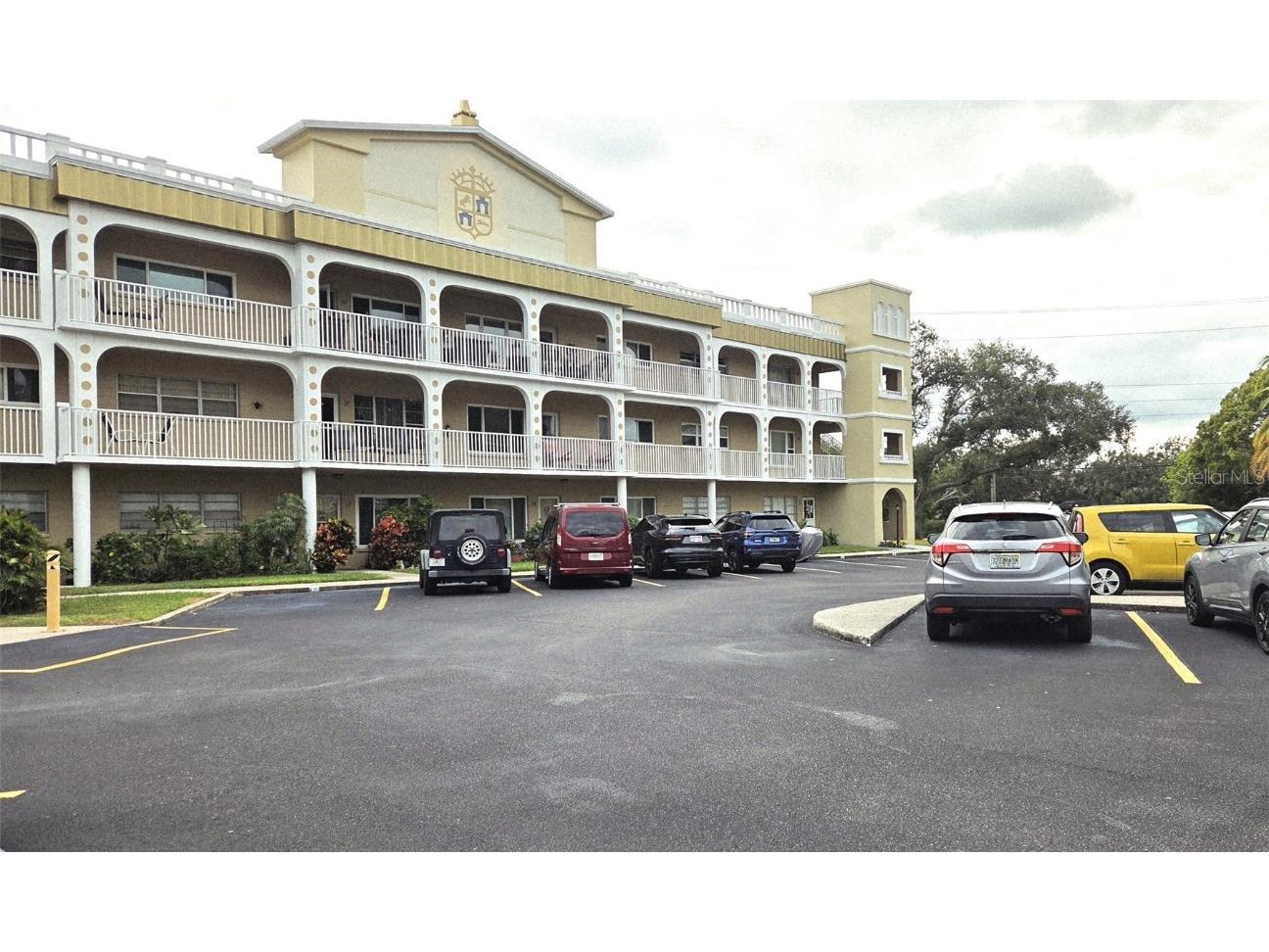 2321 Ecuadorian Way #61 Clearwater FL 33763 TB8436746 image1