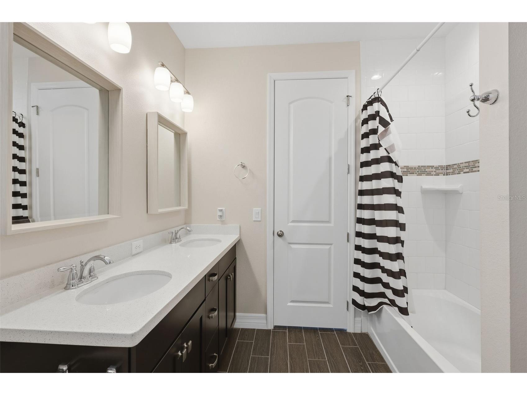 2321 Oxmoor Drive Deland FL 32724 V4948276 image23