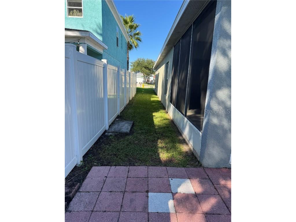 2322 29th Avenue E Palmetto FL 34221 A4668422 image4