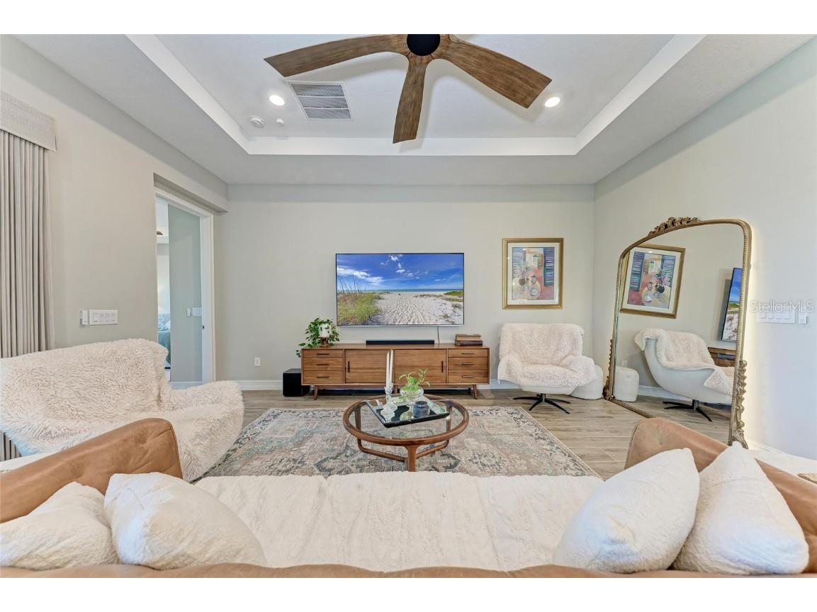 2322 5th Street E Palmetto FL 34221 A4643733 image9