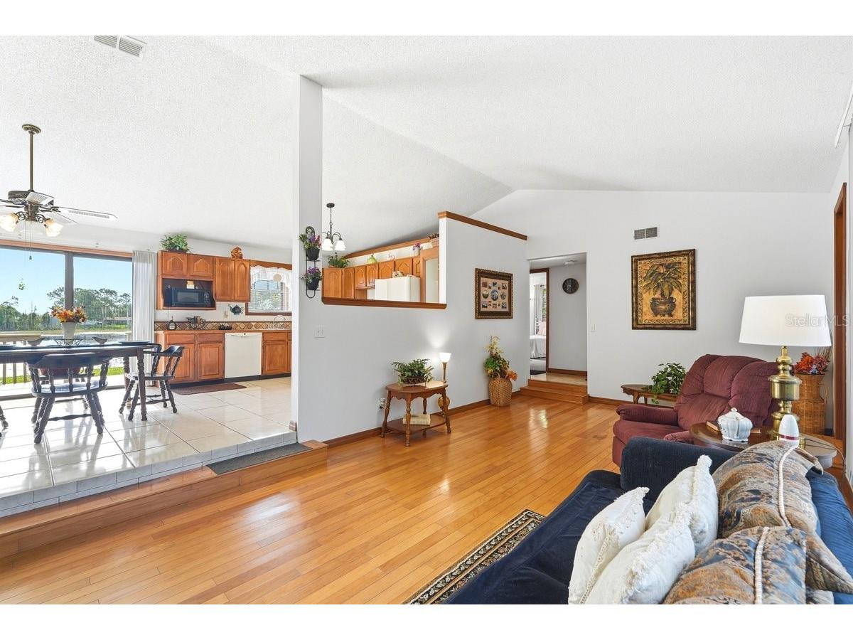 2322 Matthew Circle Deltona FL 32738 V4949563 image16