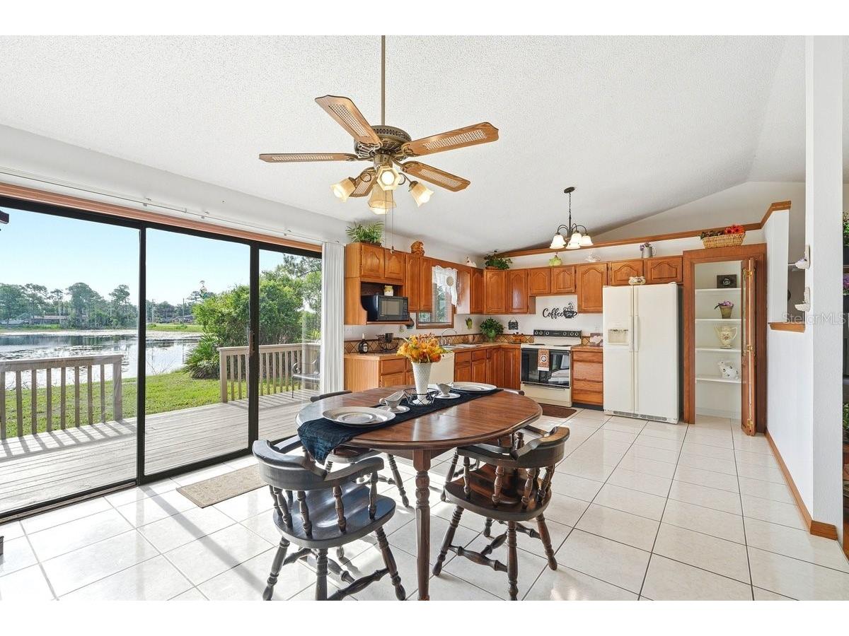 2322 Matthew Circle Deltona FL 32738 V4949563 image4