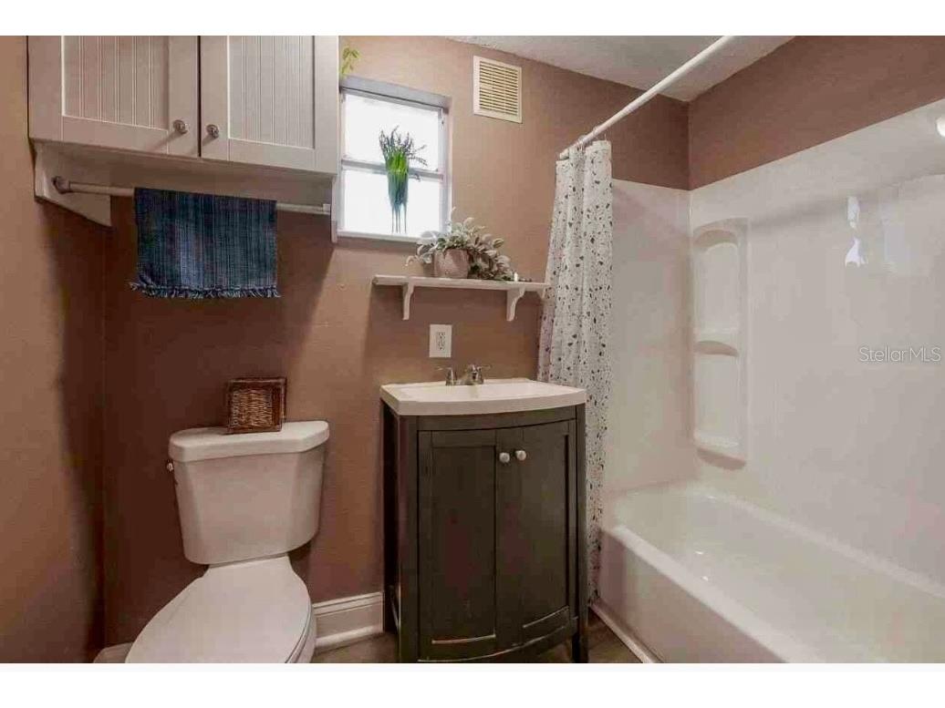 2322 W Cherry Street Tampa FL 33607 TB8453987 image13