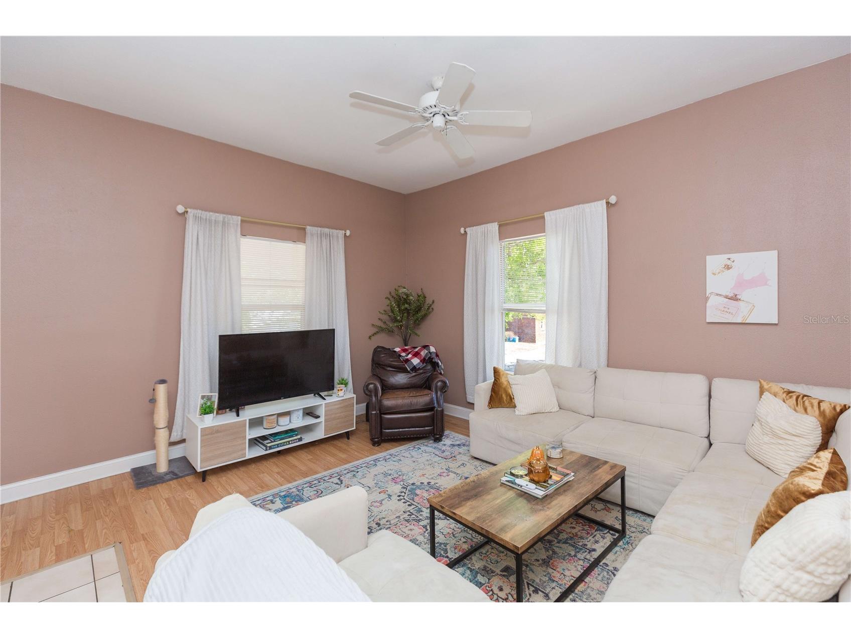 2322 W Cherry Street Tampa FL 33607 TB8486051 image24