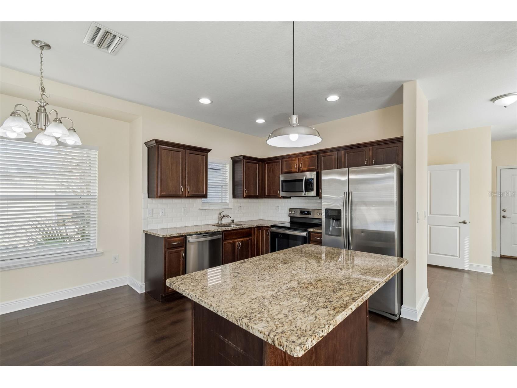 2322 W Chestnut Street Tampa FL 33607 TB8493401 image7