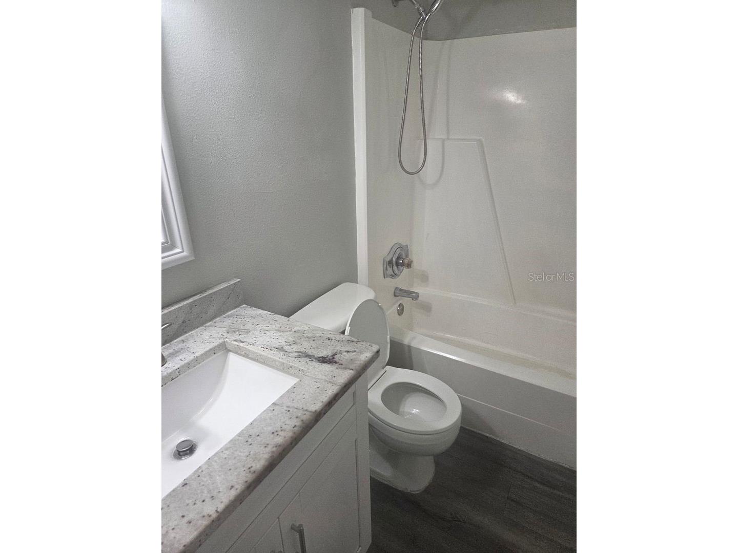 2322 W Saint John Street #A Tampa FL 33607 TB8509093 image8