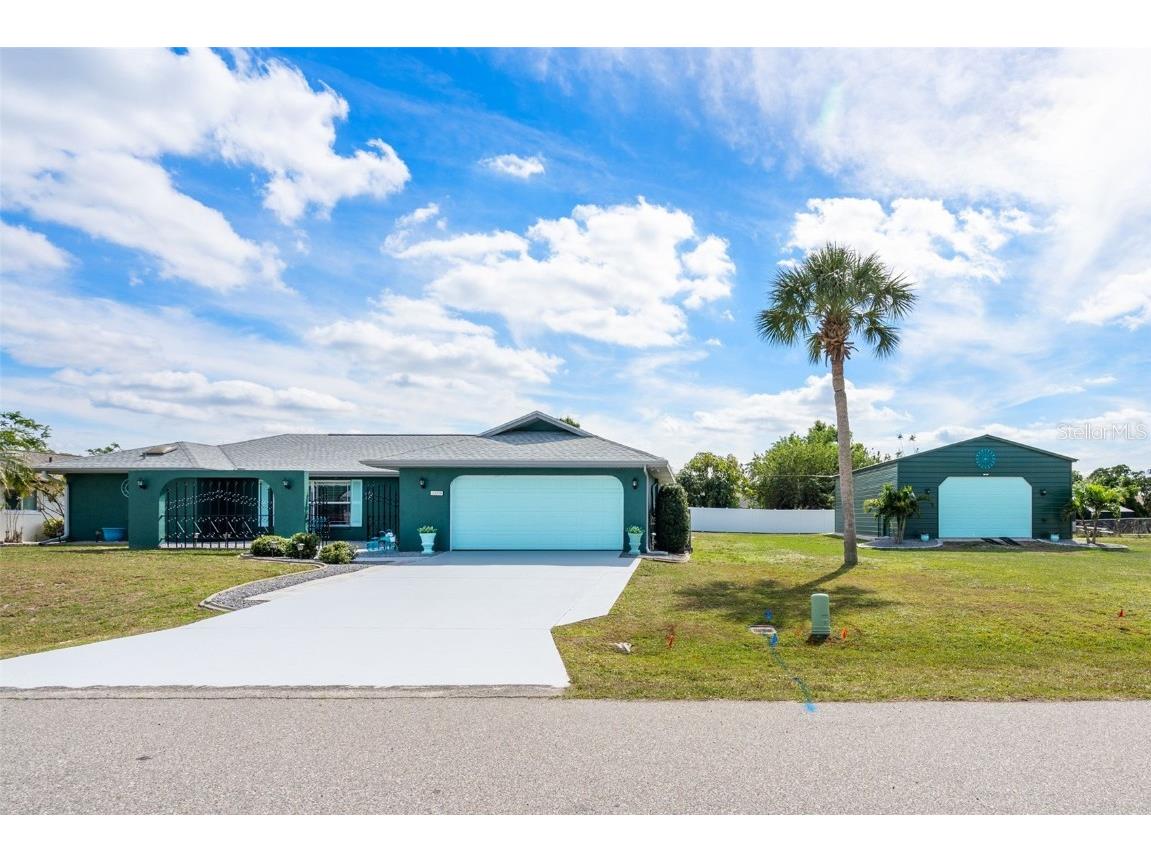 23229 Jules Avenue Punta Gorda FL 33980 C7505641 image1