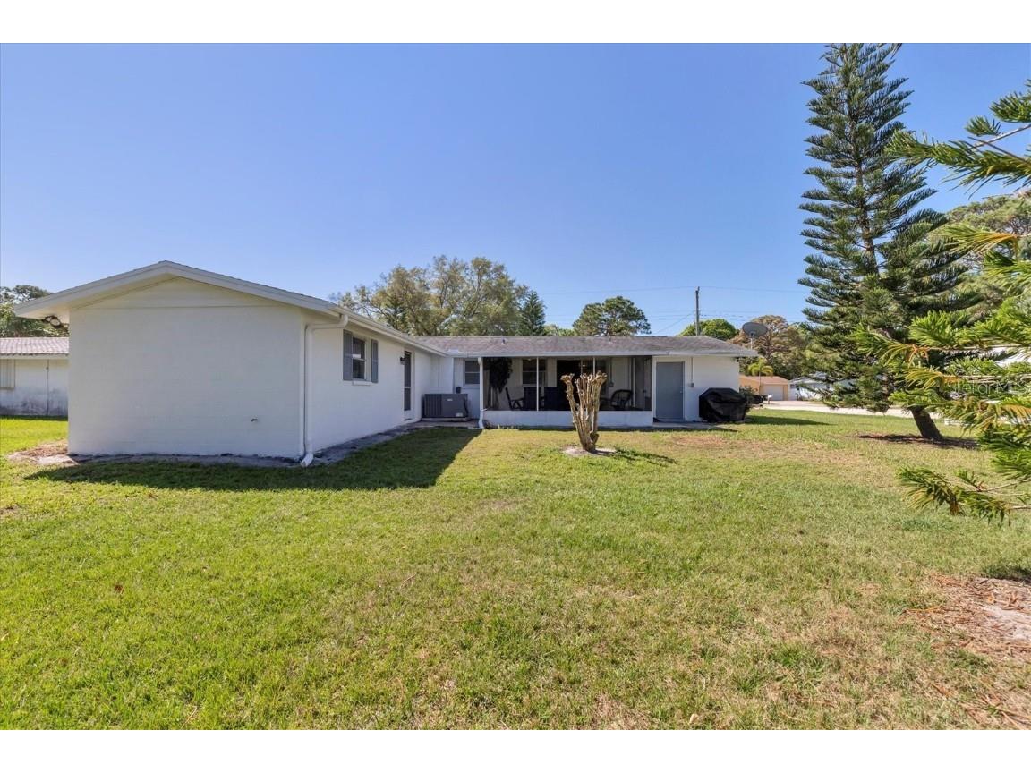 2323 Doud Street Sarasota FL 34231 A4645212 image32