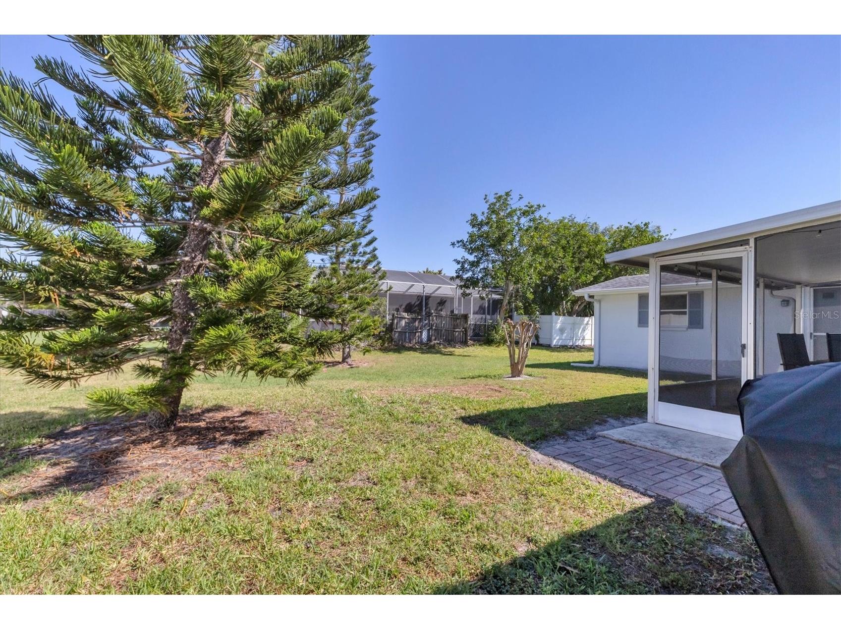 2323 Doud Street Sarasota FL 34231 A4687133 image30