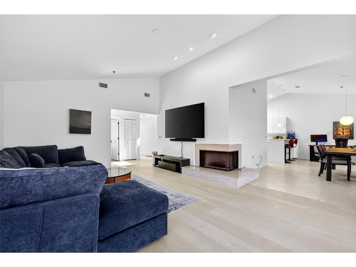 2323 Harbour Oaks Drive Longboat Key FL 34228 A4671542 image12