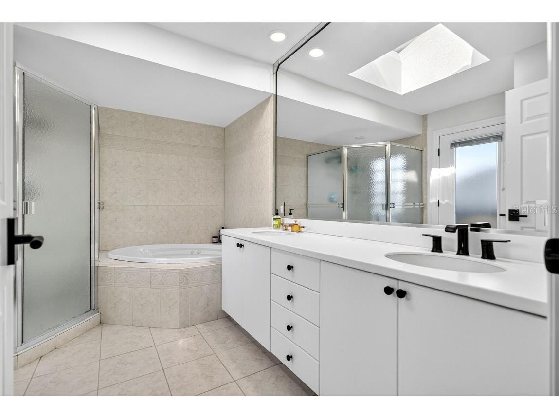 2323 Harbour Oaks Drive Longboat Key FL 34228 A4671542 image21