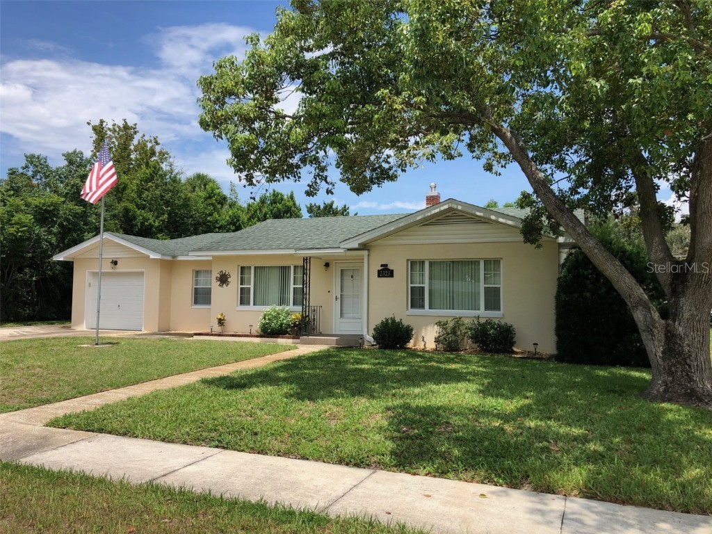 2323 Palmetto Road Mount Dora FL 32757 - LAKE GERTRUDE G5072009 image1