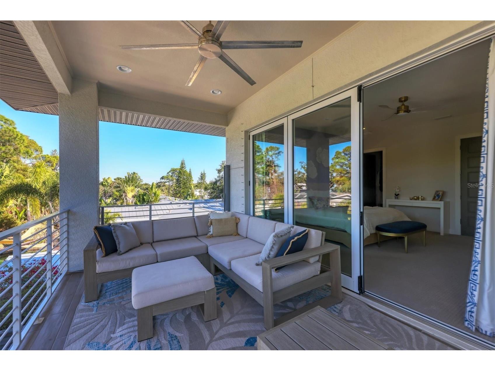 2323 Pine Terrace Sarasota FL 34231 A4679272 image20