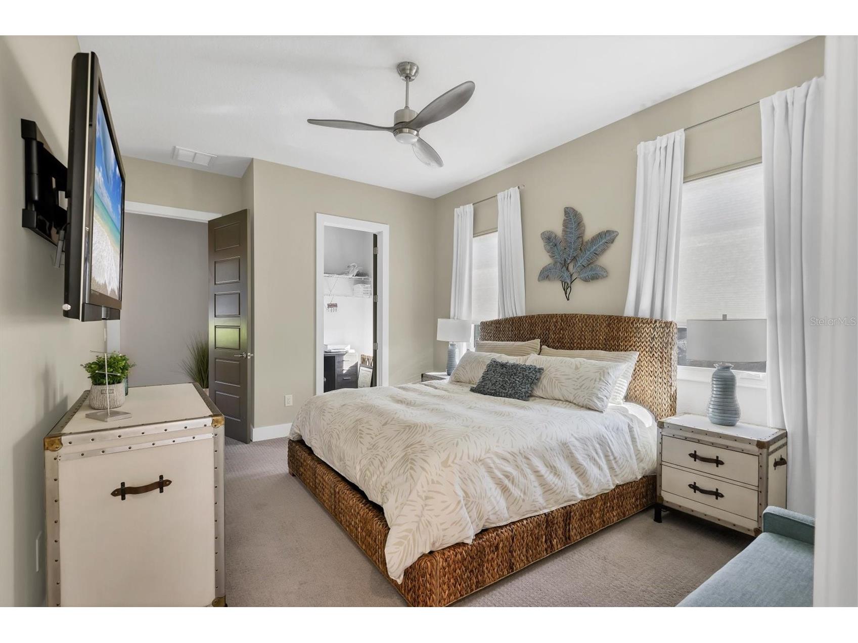 2323 Pine Terrace Sarasota FL 34231 A4679272 image24