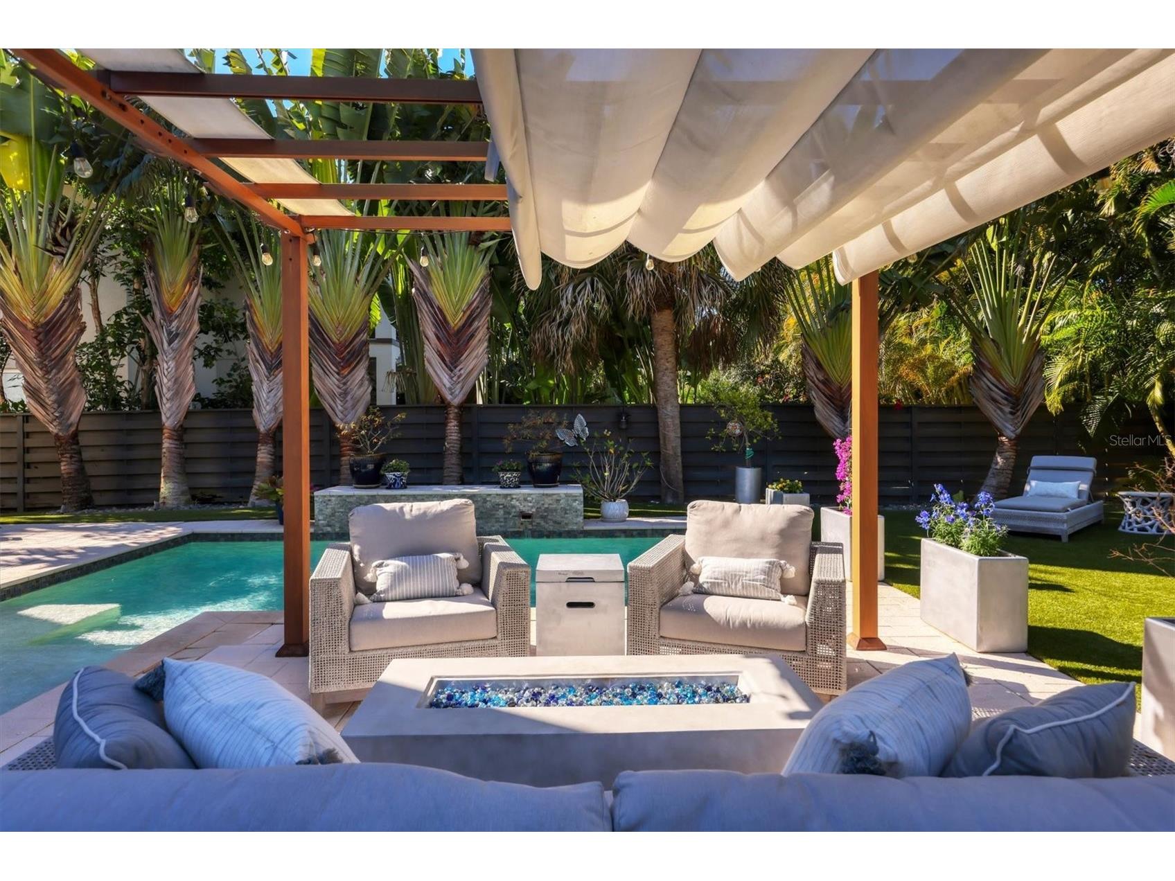 2323 Pine Terrace Sarasota FL 34231 A4679272 image28