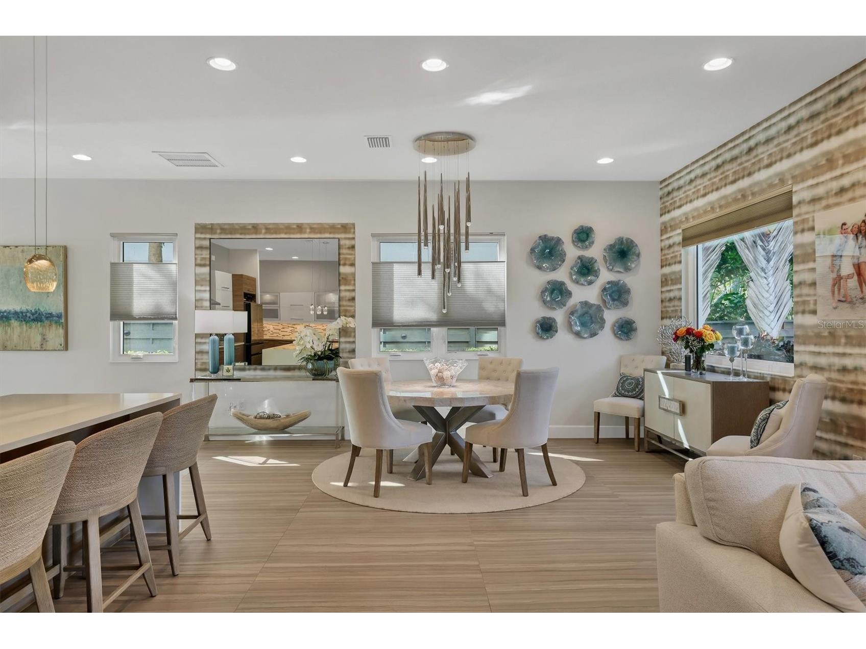 2323 Pine Terrace Sarasota FL 34231 A4679272 image3