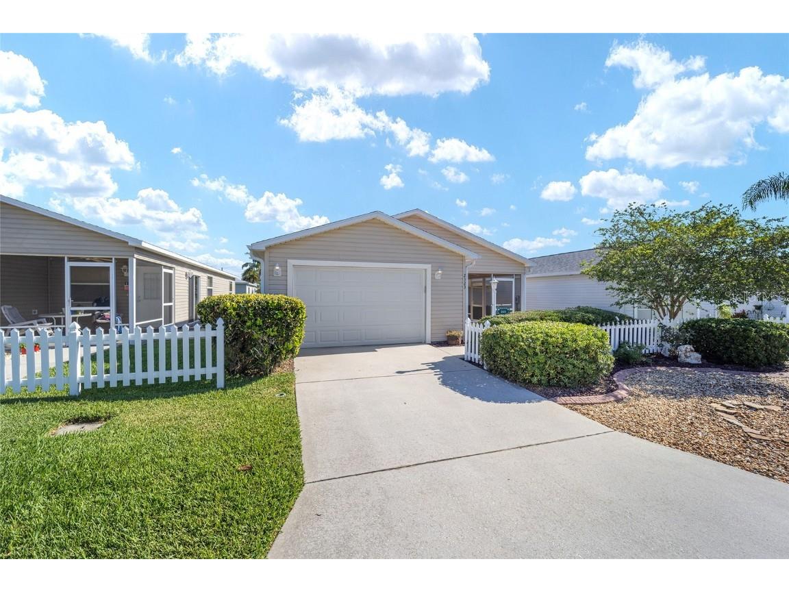 2323 Riley Road The Villages FL 32162 G5082959 image1