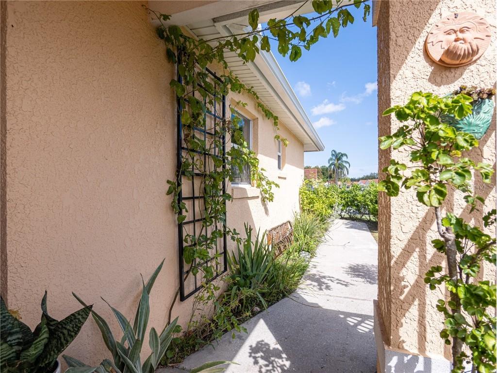 2323 Santa Ana Street Kissimmee FL 34743 S5109145 image5