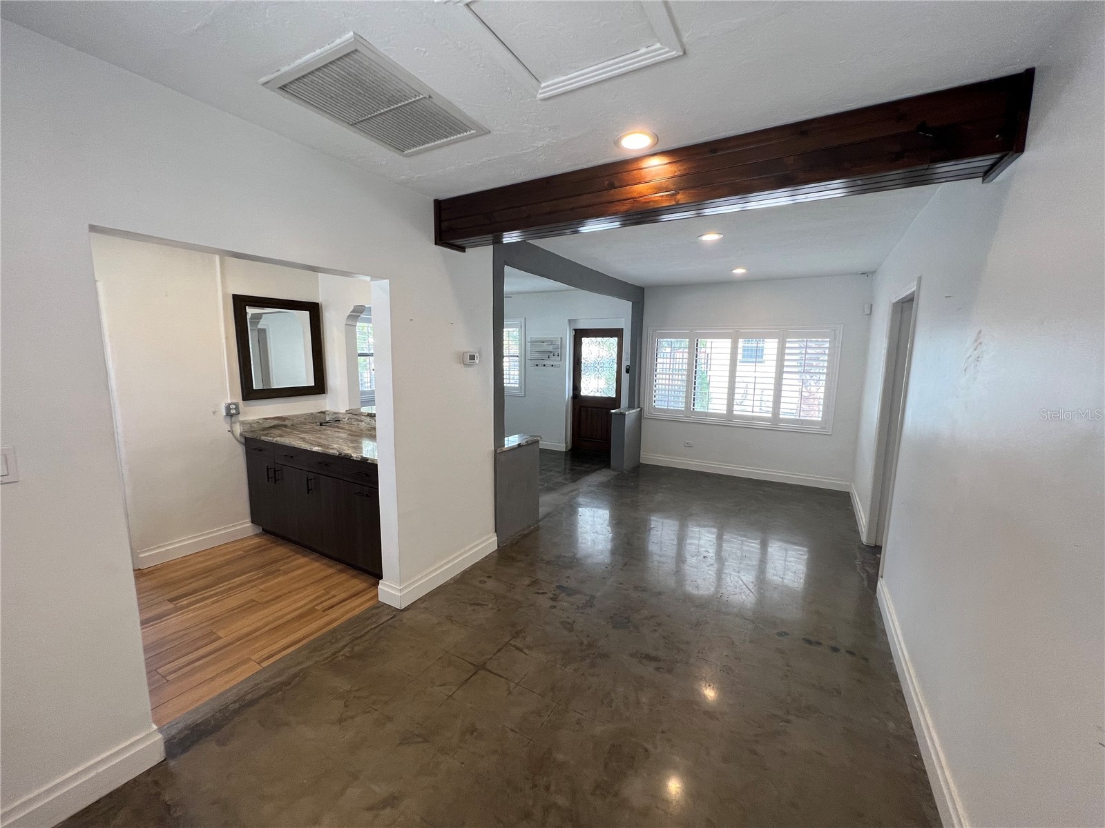 2323 W Aileen Street #BLDG 2 Tampa FL 33607 TB8475350 image12