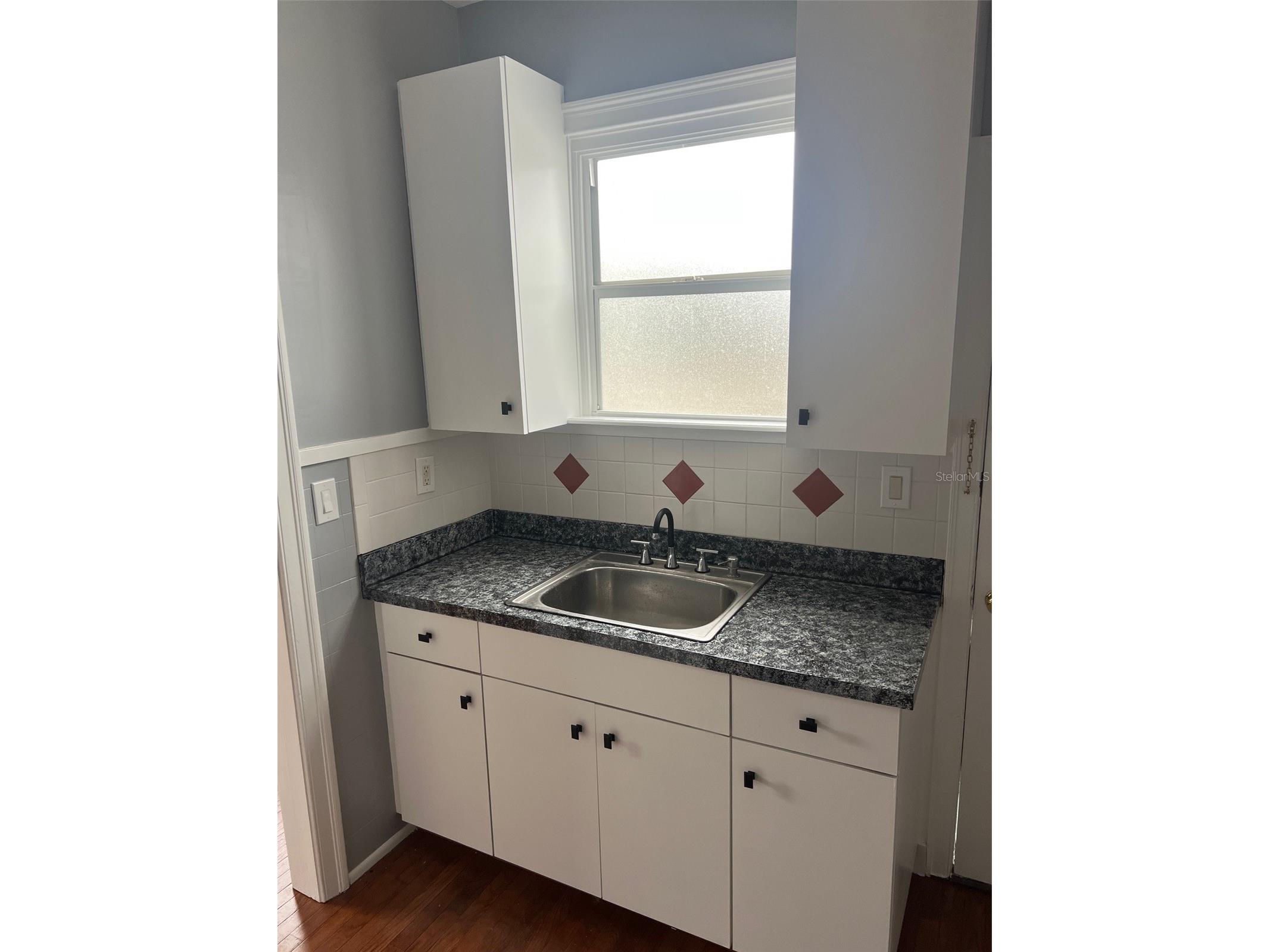 2323 W North B Street Tampa FL 33609 TB8453142 image9