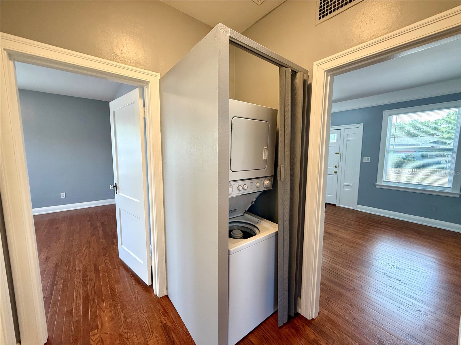 2323 W North B Street Tampa FL 33609 TB8505517 image13