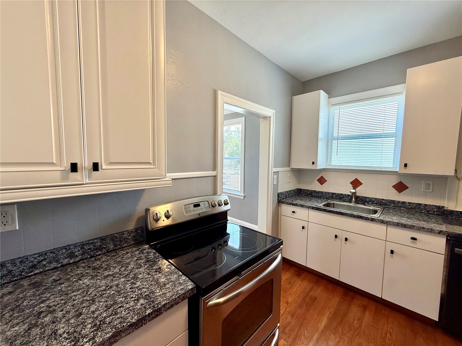 2323 W North B Street Tampa FL 33609 TB8505517 image7