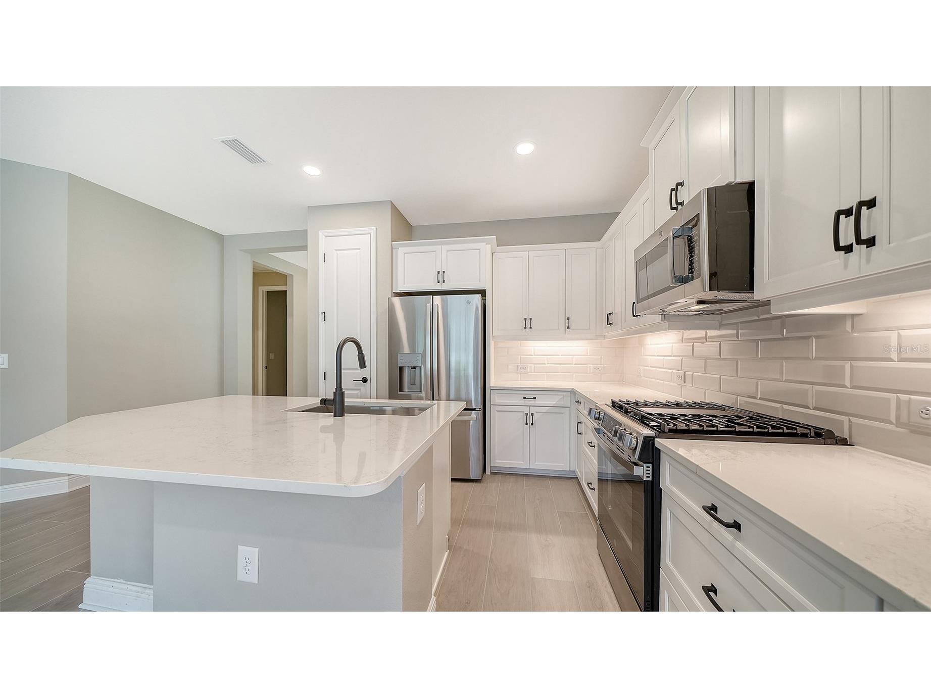 2324 Blue Mahoe Lane Sarasota FL 34240 A4700142 image17