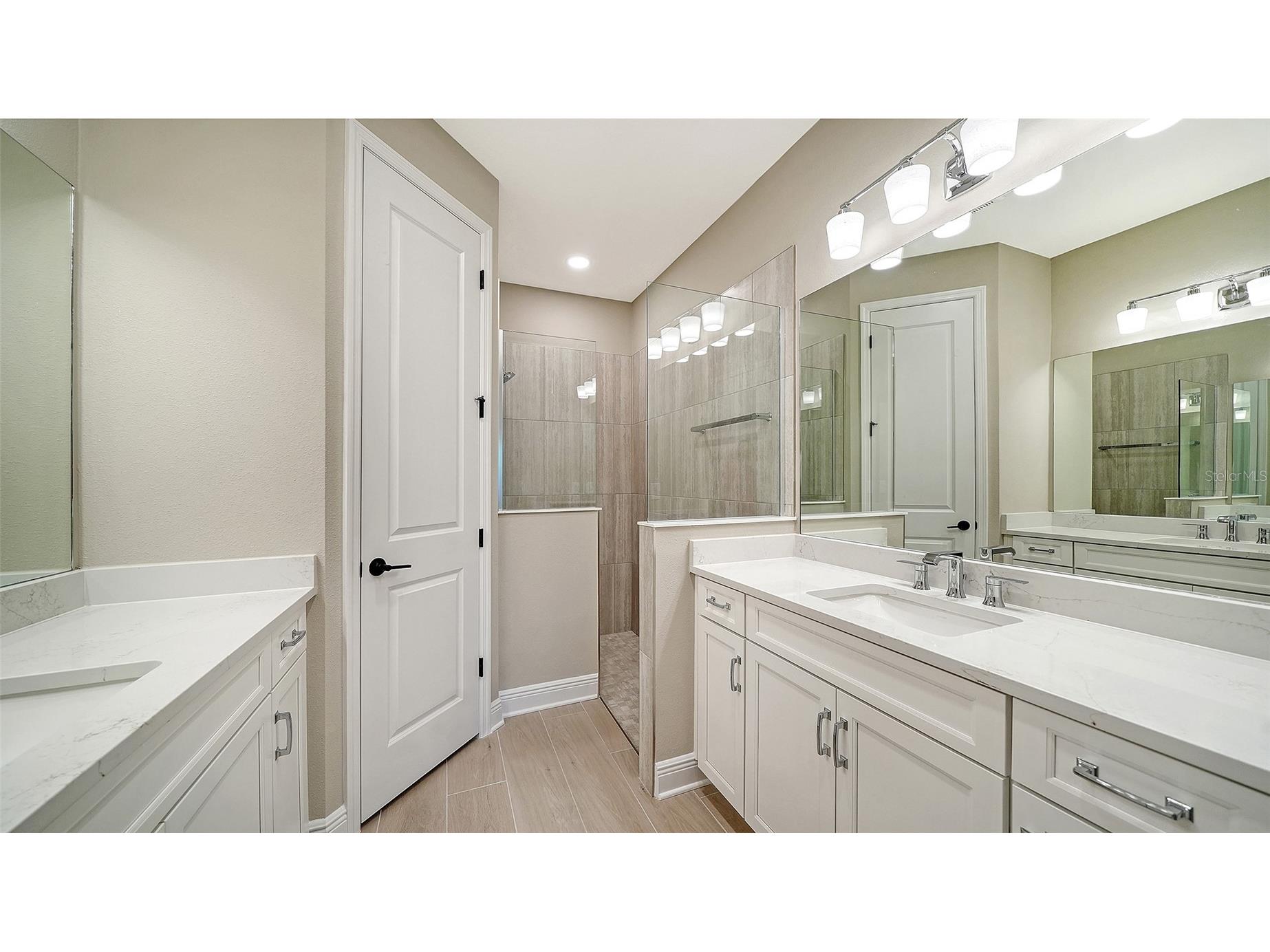2324 Blue Mahoe Lane Sarasota FL 34240 A4700142 image24