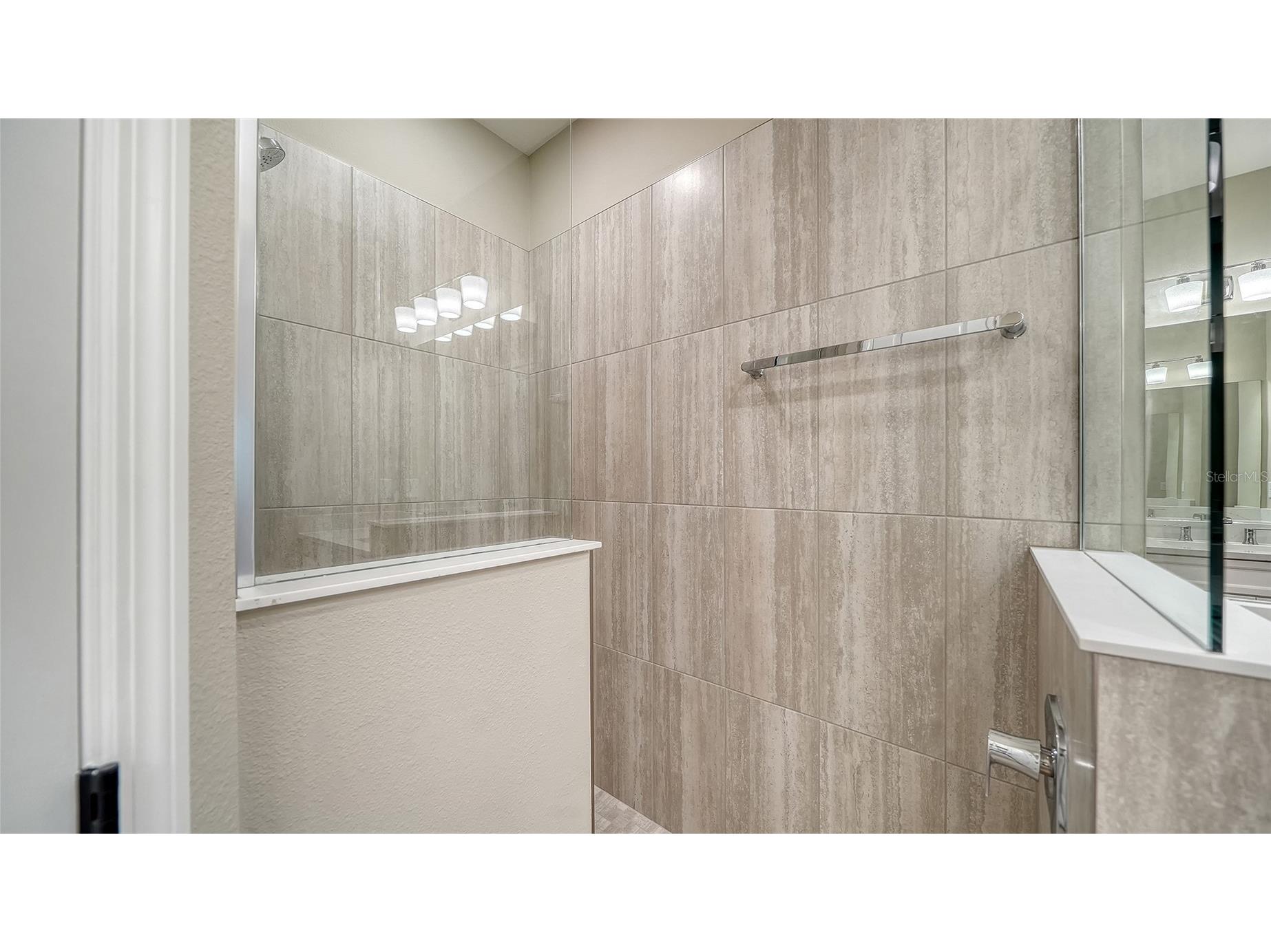 2324 Blue Mahoe Lane Sarasota FL 34240 A4700142 image25