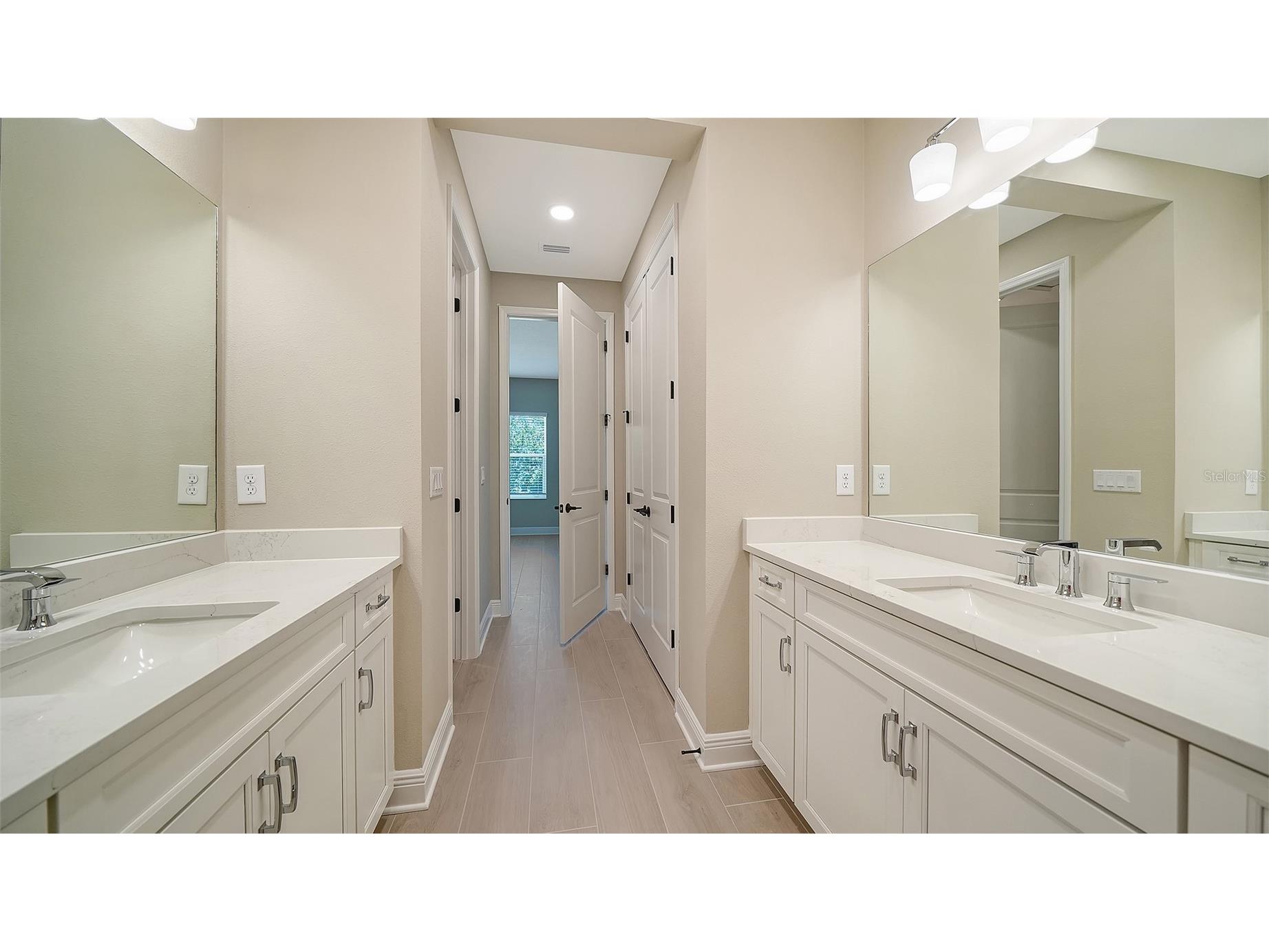 2324 Blue Mahoe Lane Sarasota FL 34240 A4700142 image26