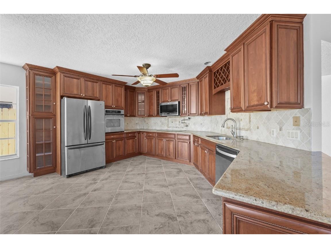 23240 Fullerton Avenue Punta Gorda FL 33980 A4676748 image2