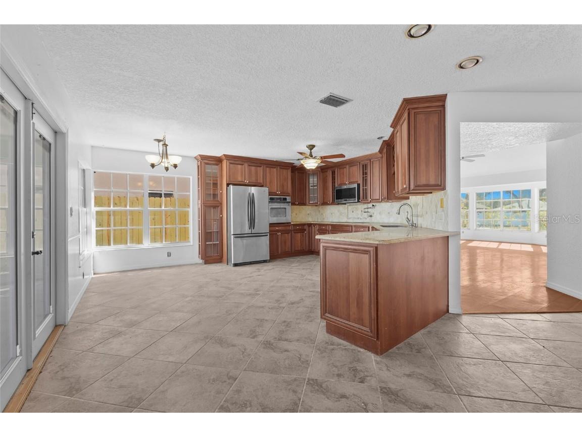 23240 Fullerton Avenue Punta Gorda FL 33980 A4676748 image3