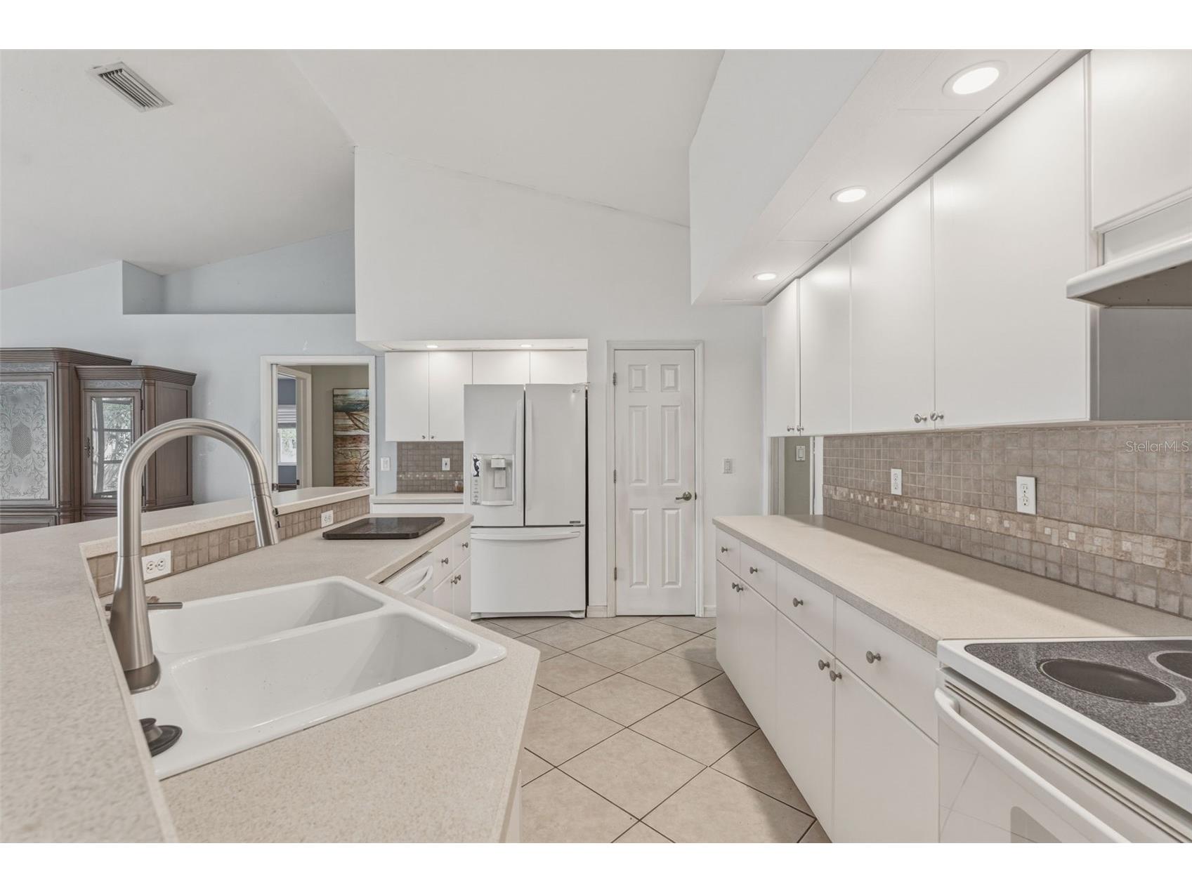 23244 Safari Avenue Port Charlotte FL 33954 C7526180 image17