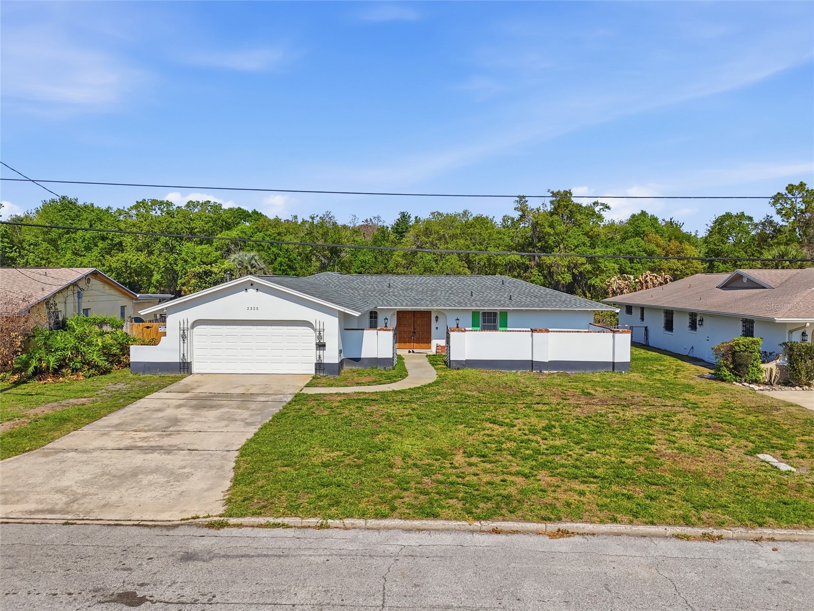 2325 Lauderdale Court Orlando FL 32805 - Clear Lake O6380858 image1