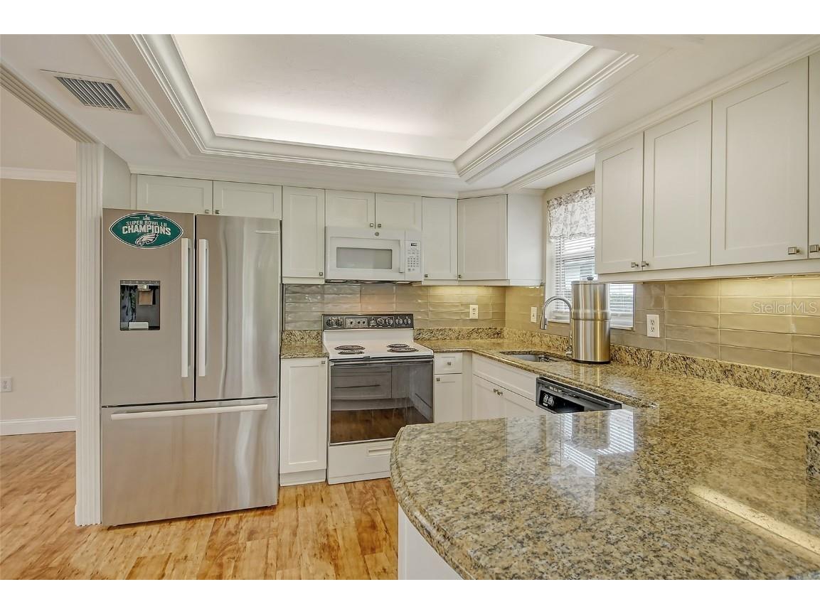 2325 Riverbluff Parkway #V247 Sarasota FL 34231 A4636607 image13