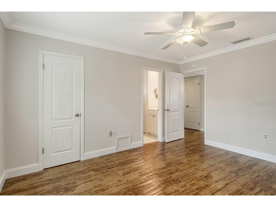 2325 Riverbluff Parkway #V247 Sarasota FL 34231 A4636607 image19