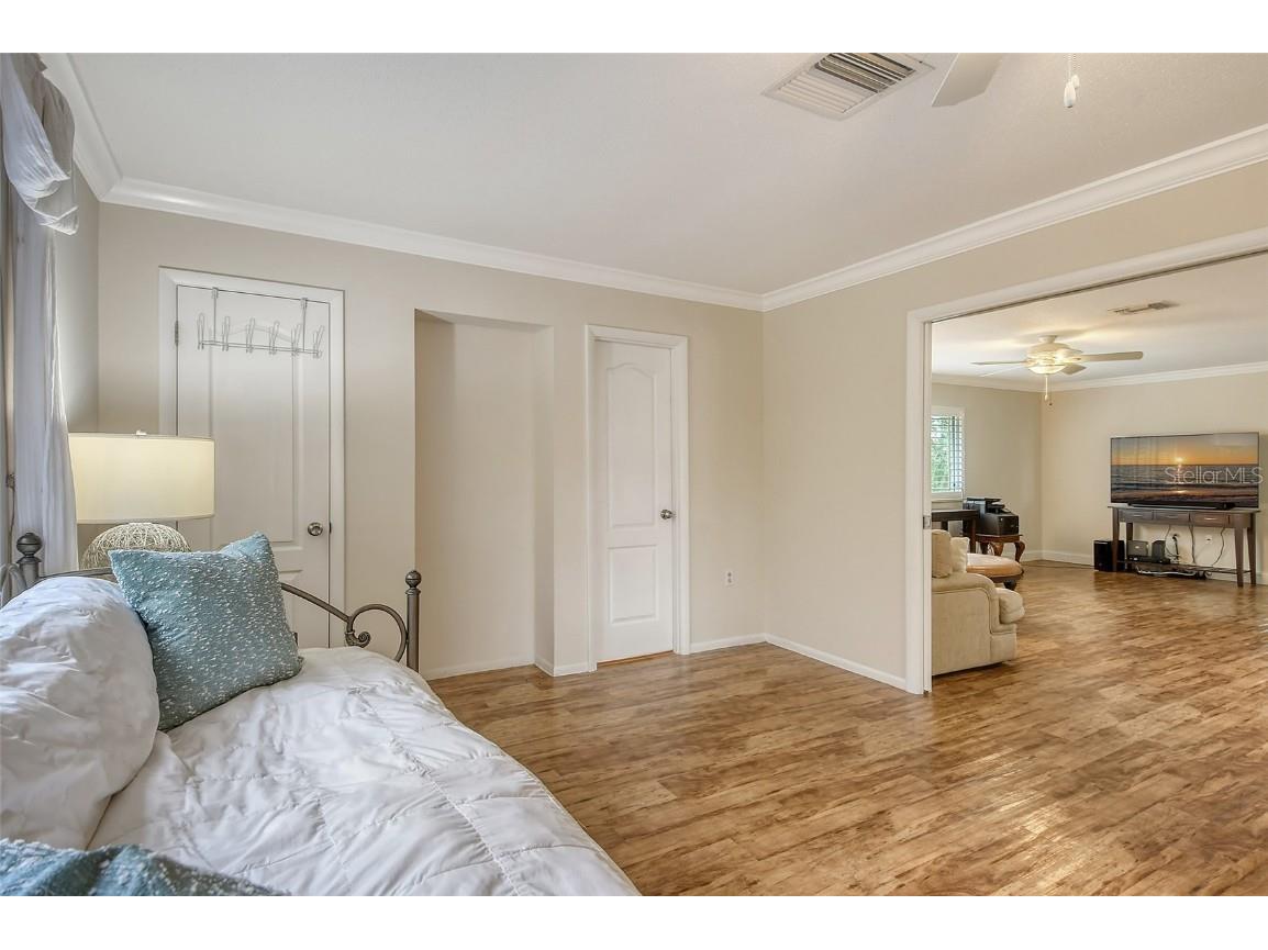 2325 Riverbluff Parkway #V247 Sarasota FL 34231 A4636607 image22