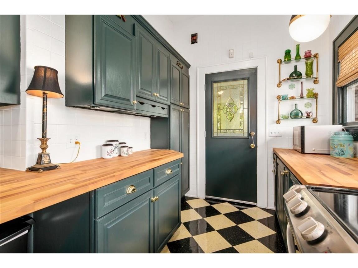 2326 2nd Avenue E Bradenton FL 34208 A4648297 image56