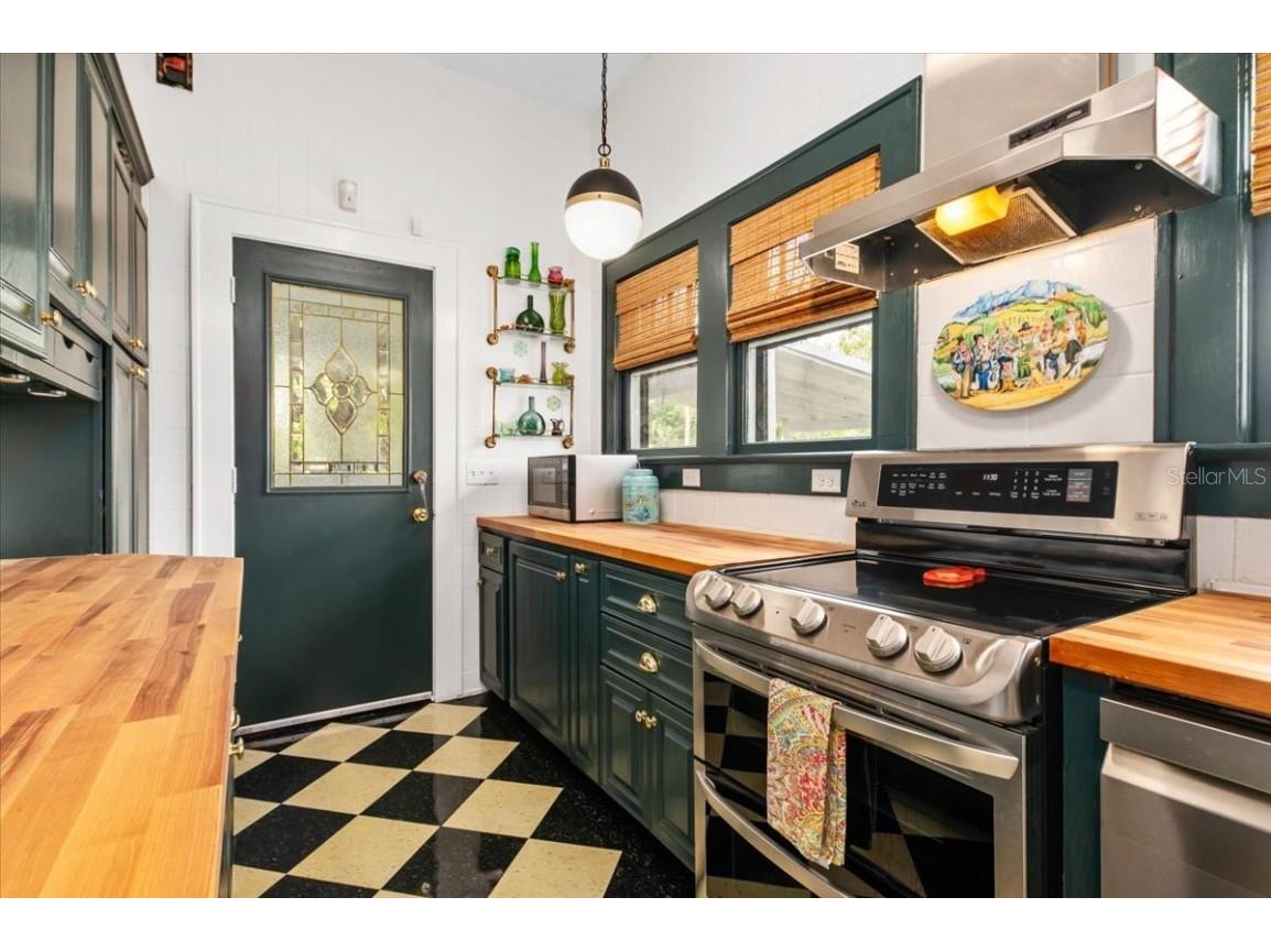 2326 2nd Avenue E Bradenton FL 34208 A4648297 image57