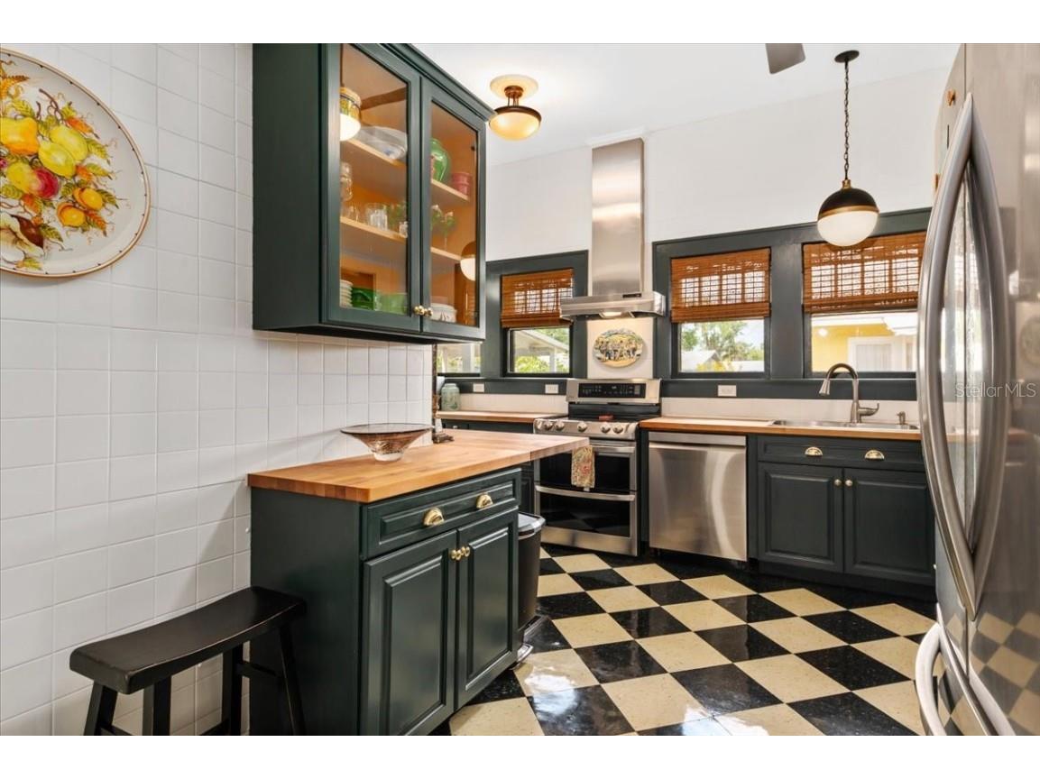 2326 2nd Avenue E Bradenton FL 34208 A4648297 image60