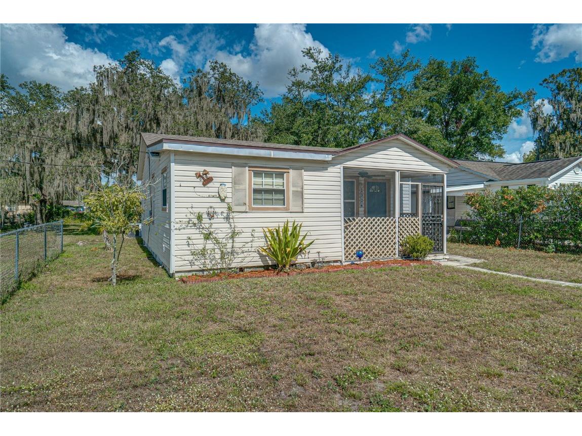 2326 Burns Street Lakeland FL 33801 L4926224 image1
