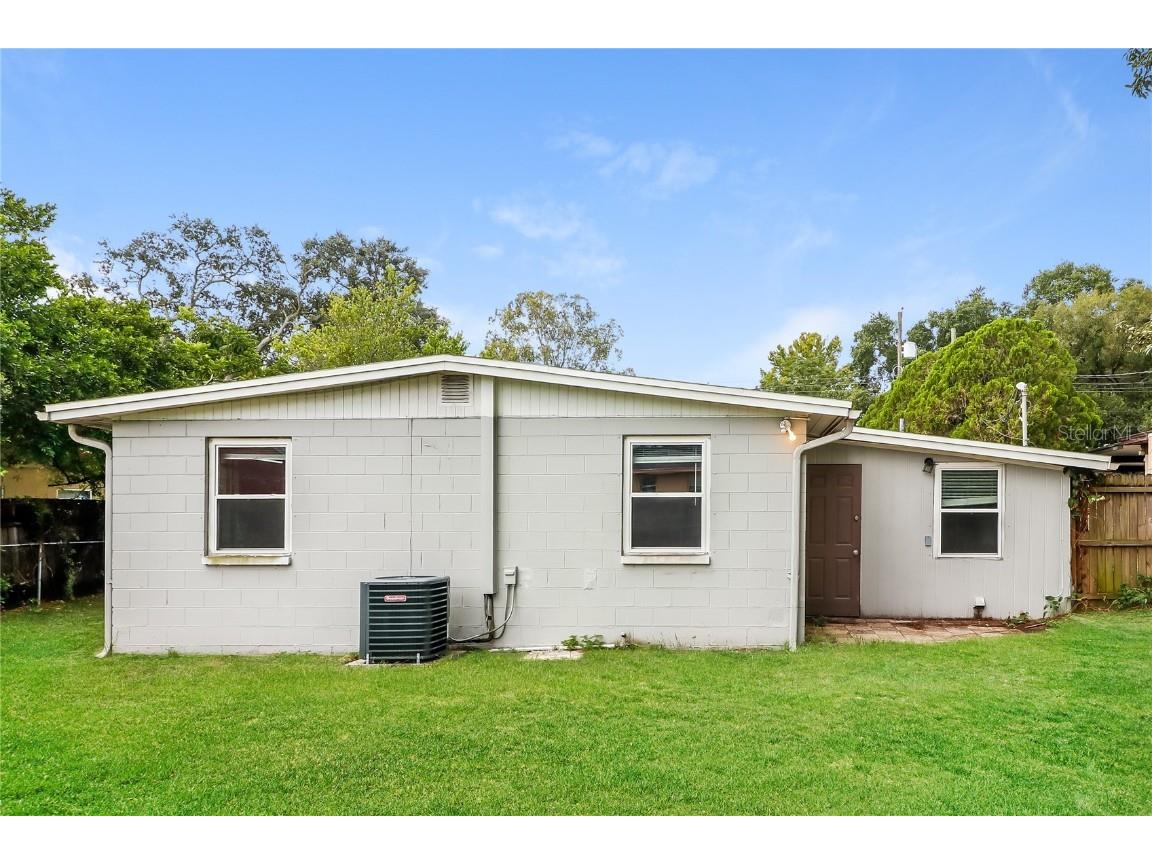 2326 E 111th Avenue Tampa FL 33612 O6341059 image15