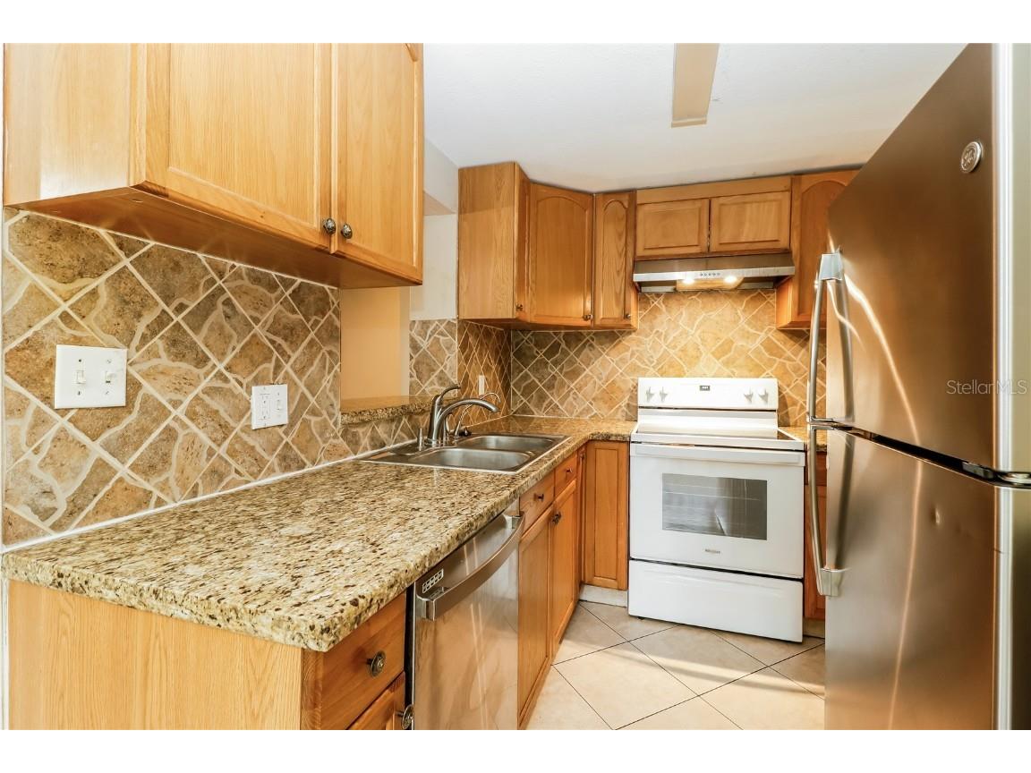 2326 E 111th Avenue Tampa FL 33612 O6341059 image6