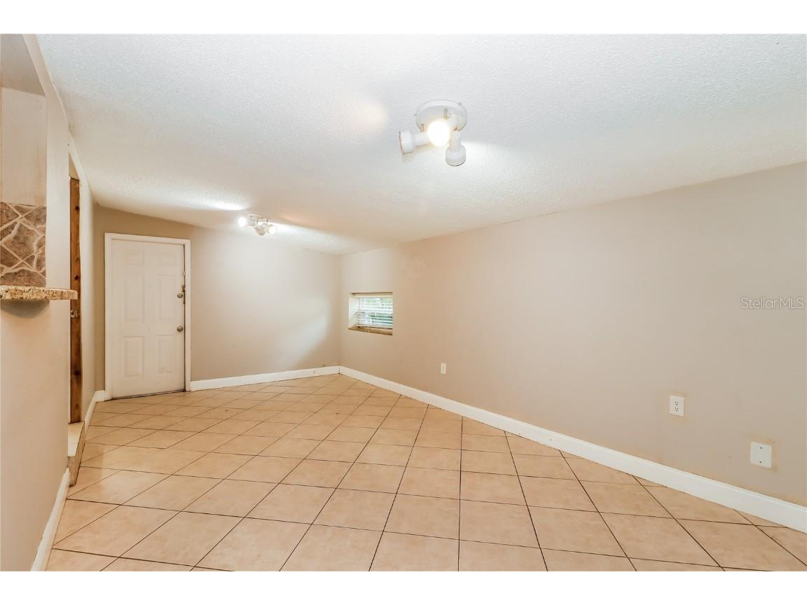 2326 E 111th Avenue Tampa FL 33612 O6341059 image8