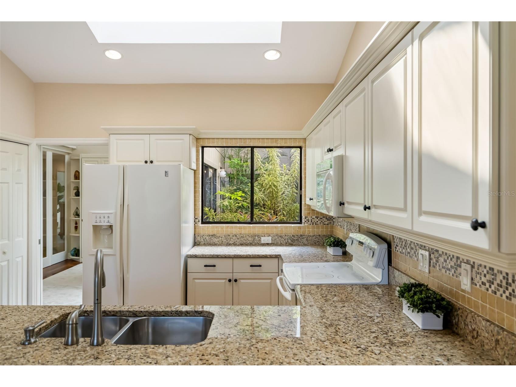 2326 Harbour Oaks Drive Longboat Key FL 34228 A4683180 image18